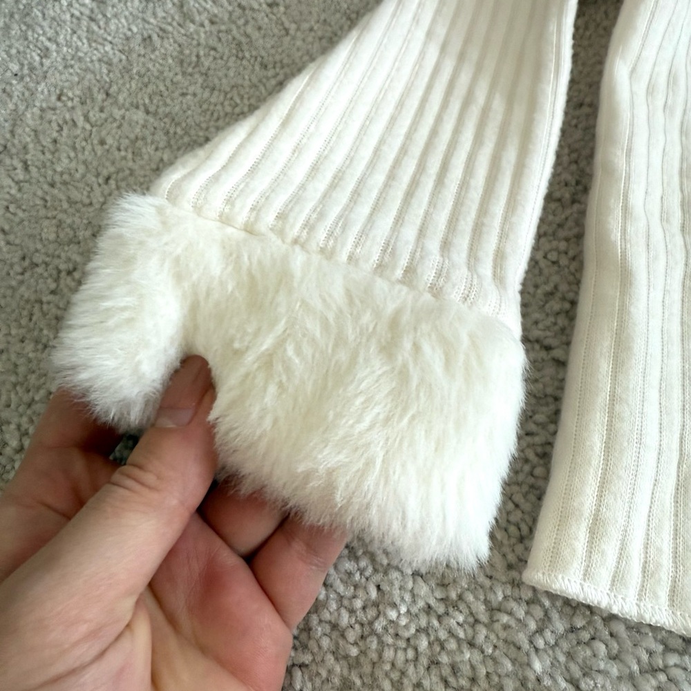 Cream Ribbed Plush-Trim Kids Matching Set - Picture 6 of 7